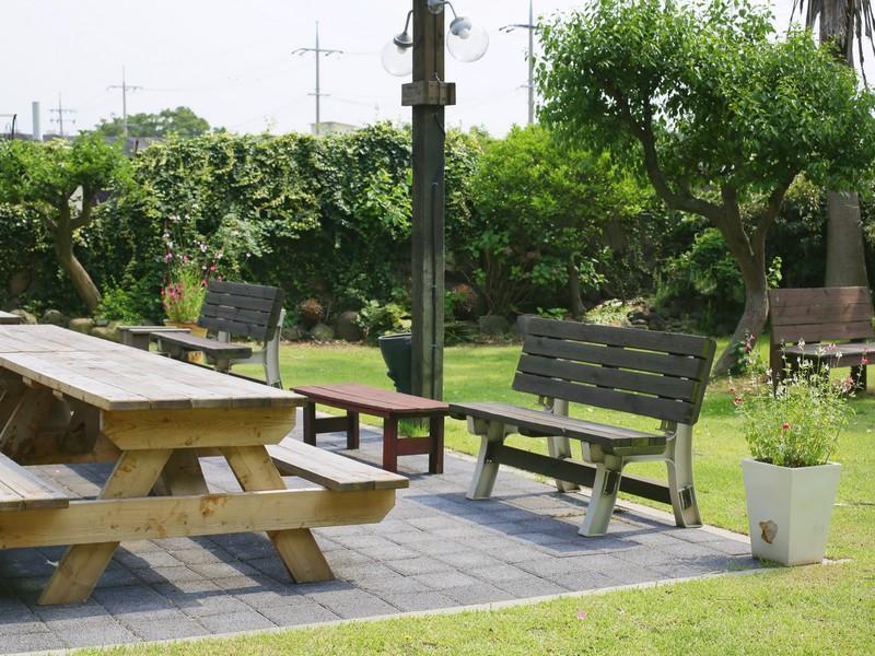 Namu Hyanggi Pension Jeju Exterior photo